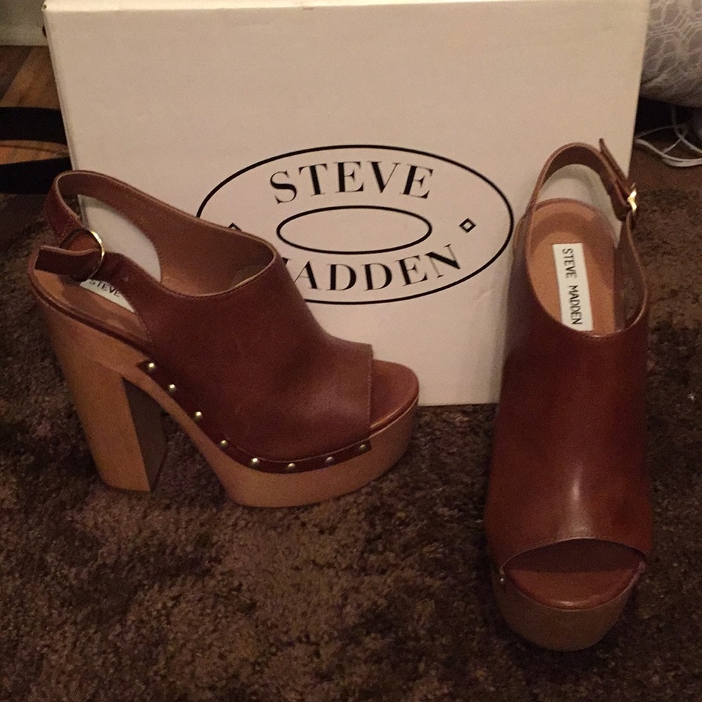 Size 7 bnib Steve Maddens that retail for $149